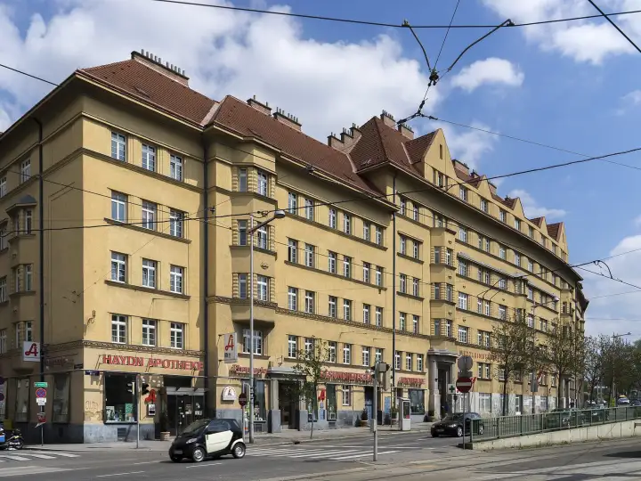 Der Metzleinstaler Hof am Margaretengürtel, einer der ersten Gemeindebauten in Wien