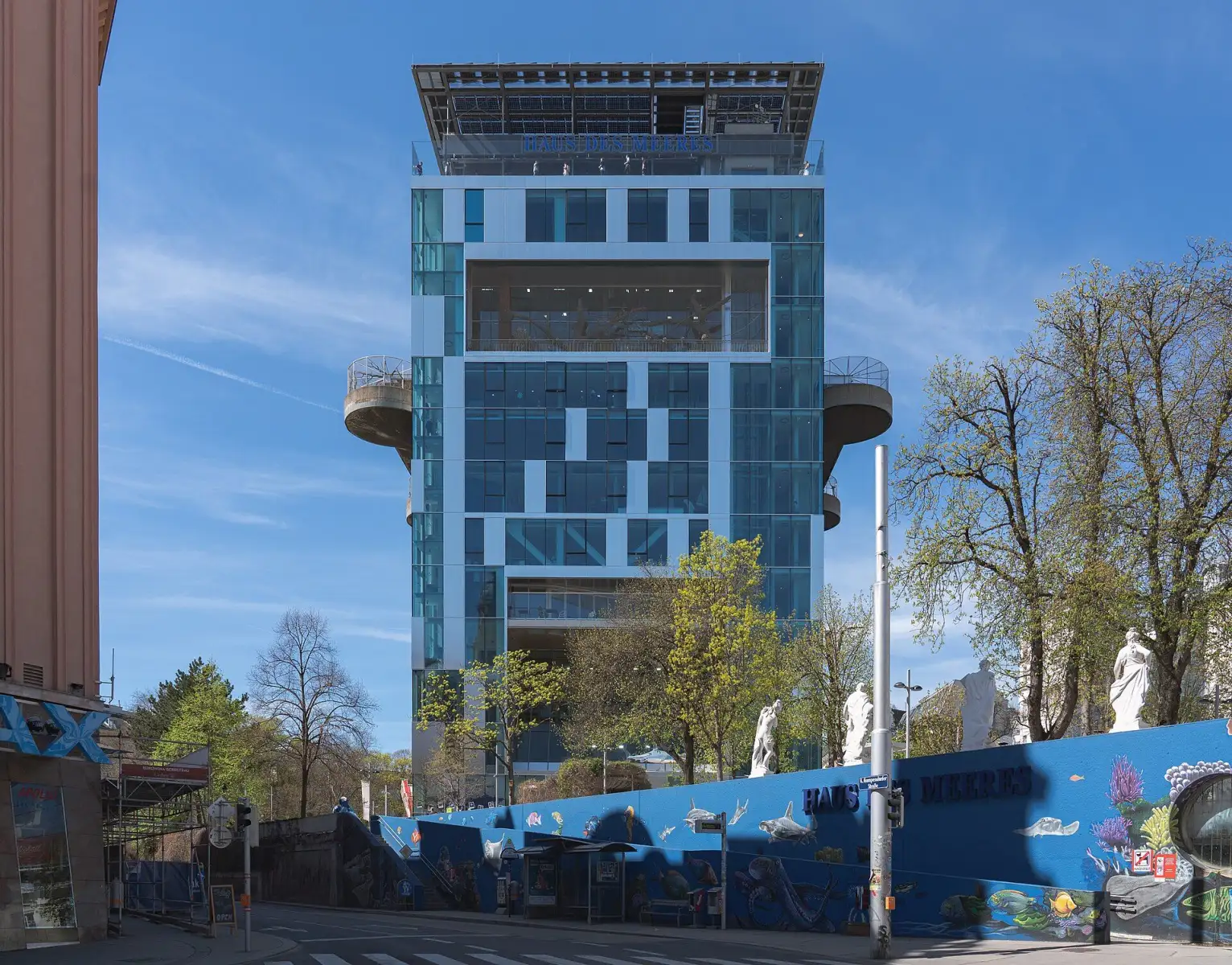 Das Haus des Meeres in Wien, auf dem Dach liegt das 360° Ocean Sky