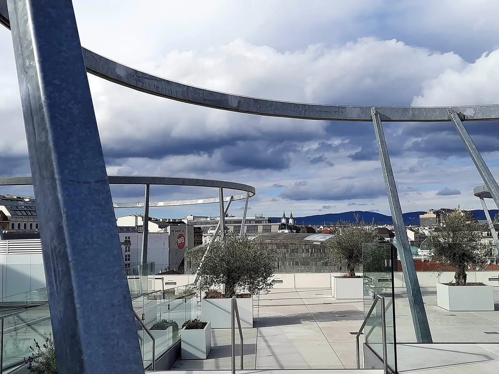 Terrasse der MQ Libelle auf dem Leopold Museum