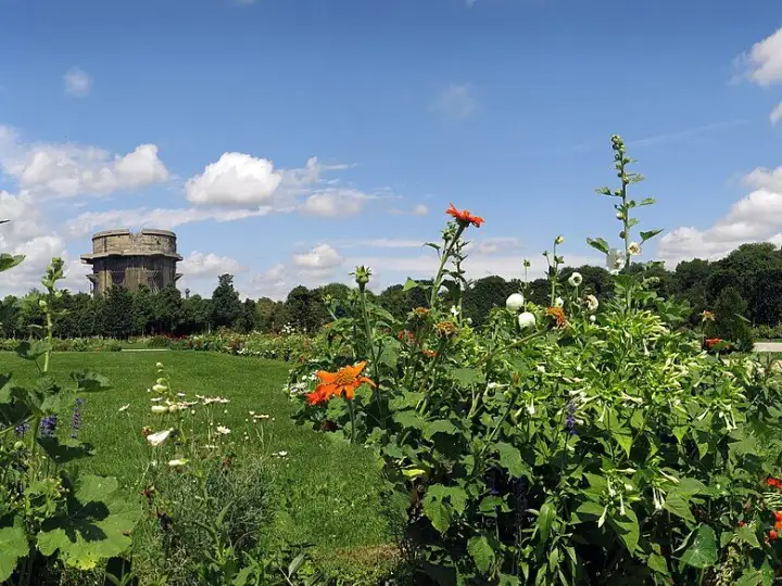 Der Augarten in der Leopoldstadt, einem der Bezirke für Familien in Wien