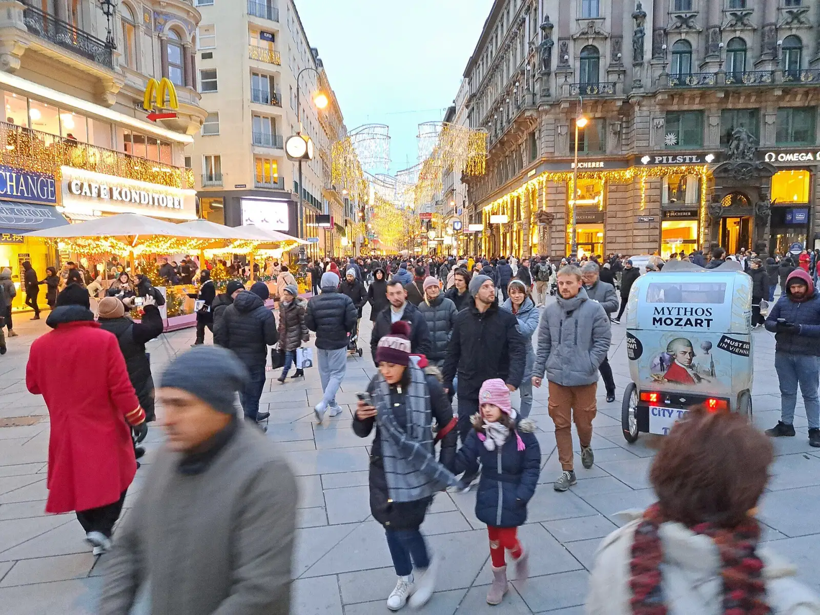 Einer der Weihnachtsmärkte in Wien: der Markt am Stephansplatz