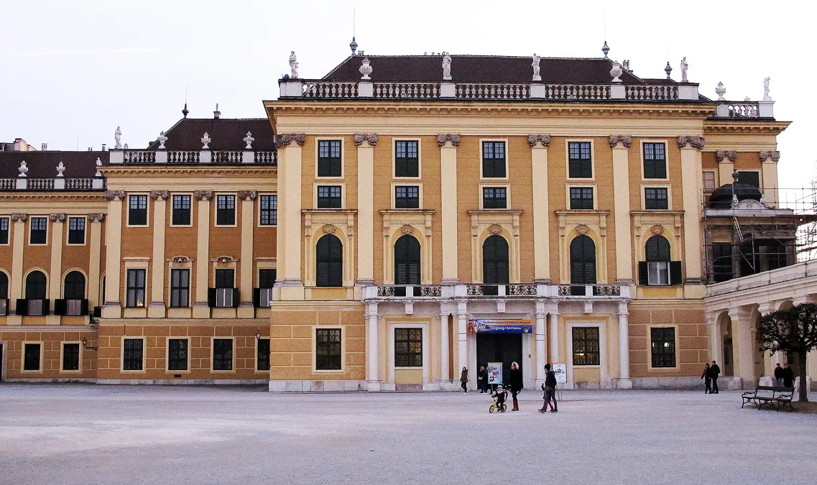 Eingang zum Kindermuseum im Schloss Schönbrunn
