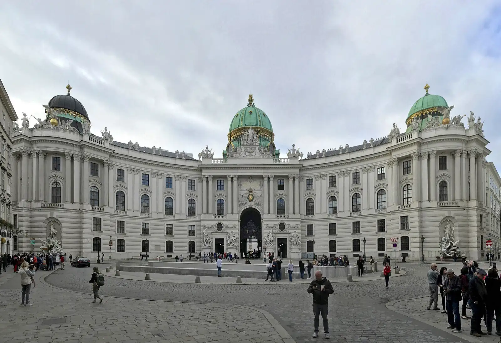 Michaelertrakt der Hofburg am Michaelerplatz
