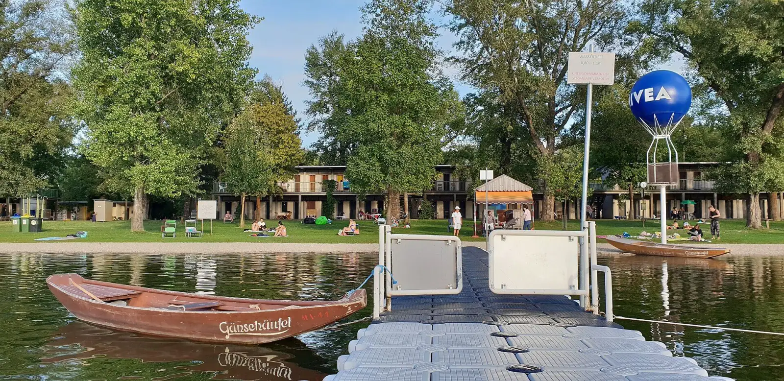 Weststrand im Strandbad Gänsehäufel an der Alten Donau